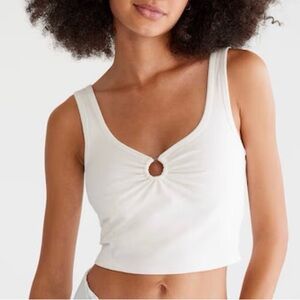 Aeropostale O-Ring crop is top